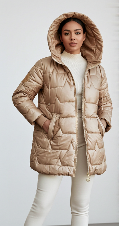 Mar| Chaqueta acolchada larga y cálida con capucha envolvente.