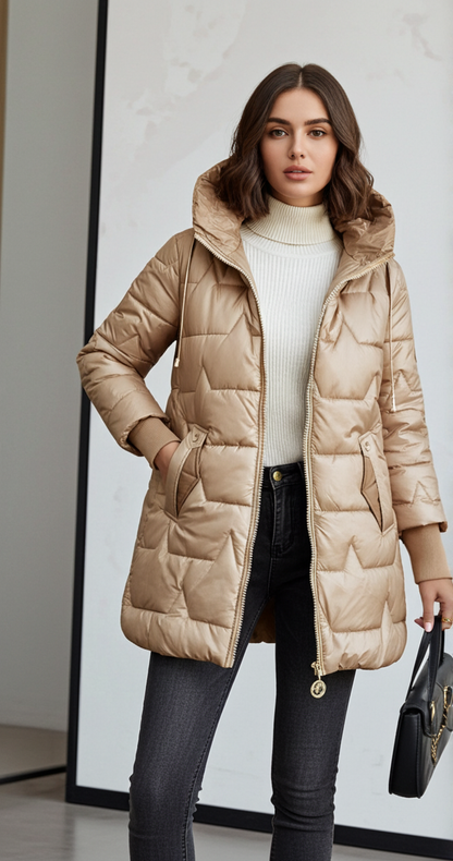 Mar| Chaqueta acolchada larga y cálida con capucha envolvente.