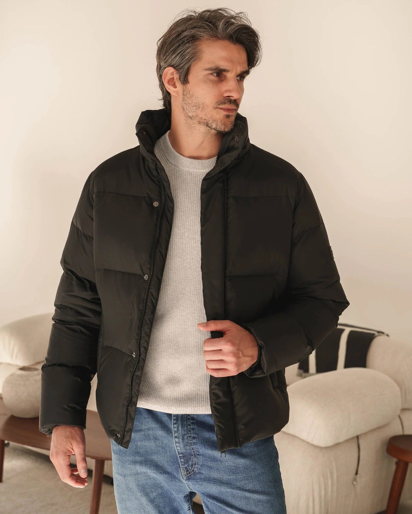 Pedro | Abrigo Pluma Corto